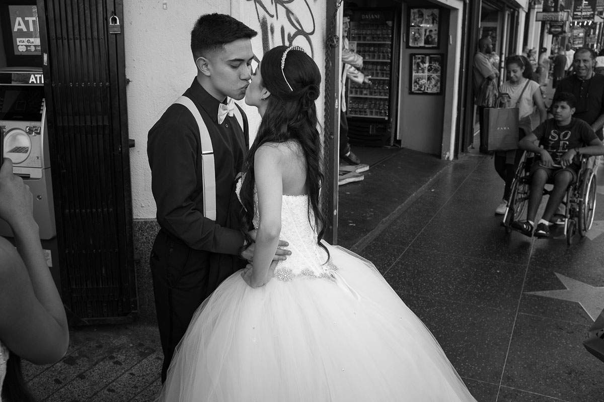 Working the Streets: A Weekend of Street Photography with Ibarionex Perello (Two sessions) Working the Streets: A Weekend of Street Photography with Ibarionex Perello (Two sessions)